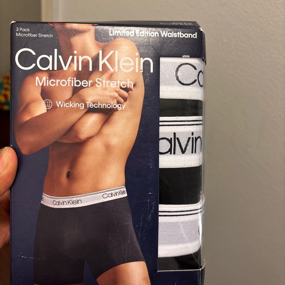 Calvin Klein Men's Microfiber Stretch Underwear - Black and White